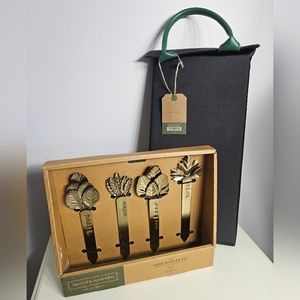 Smith & Hawken Herb Marker Set with Bonus Gardening Kneeling Pad